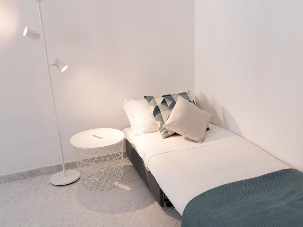 The Best Rent - Lovely Two-Bedroom Apartment Near Termini Station روما المظهر الخارجي الصورة