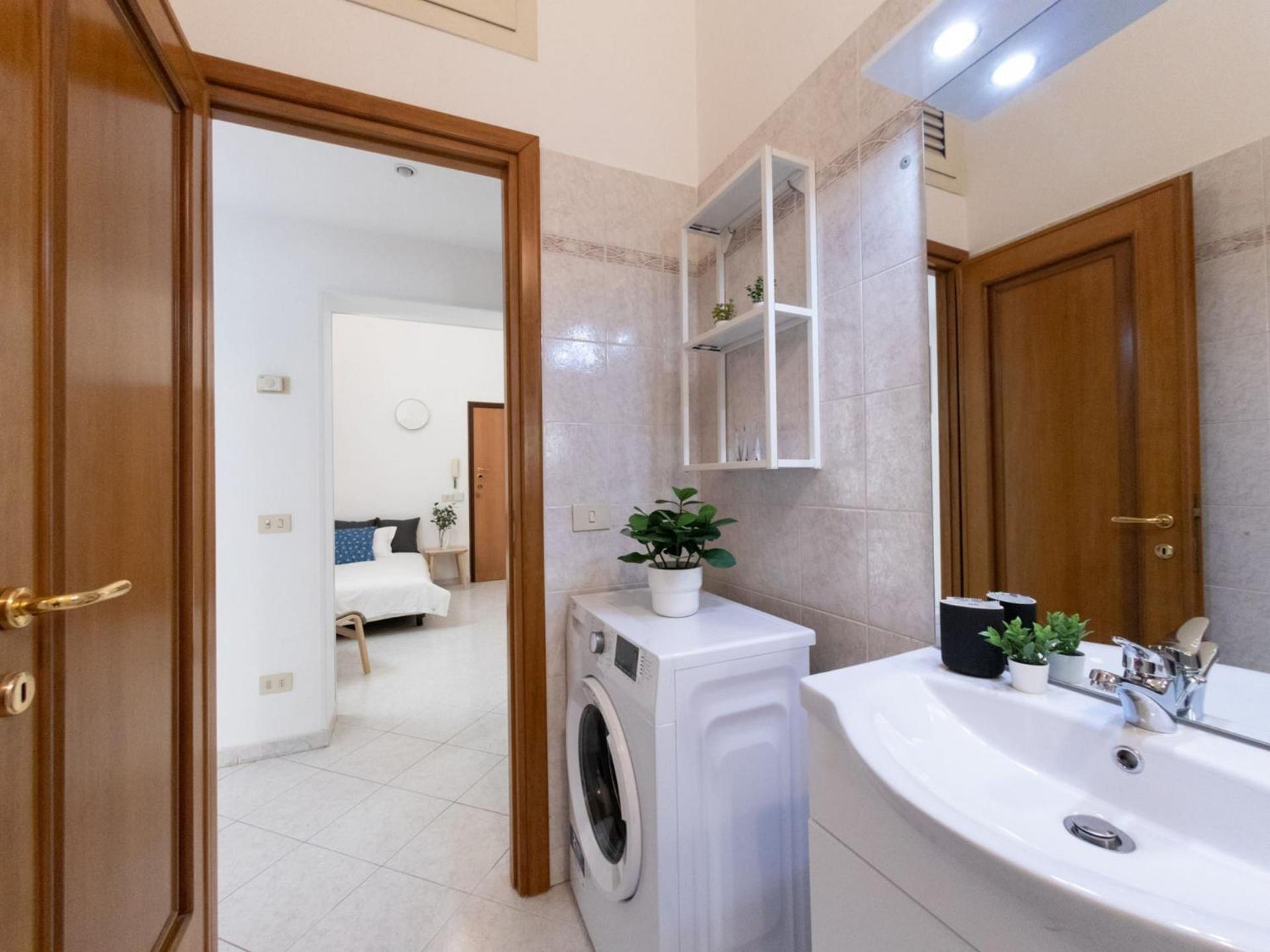 The Best Rent - Lovely Two-Bedroom Apartment Near Termini Station روما المظهر الخارجي الصورة